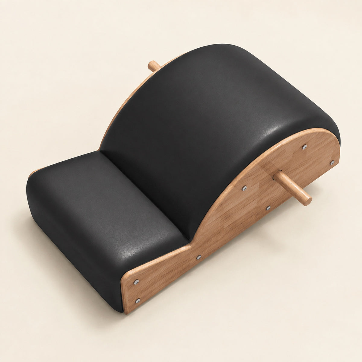 Arc Pilates en chêne — vue studio 1