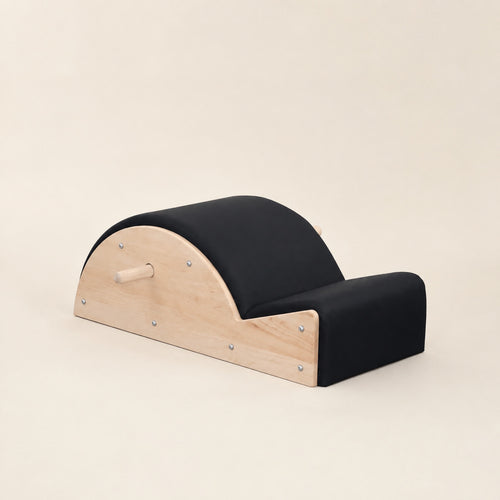 Arc Pilates en chêne — vue studio 2