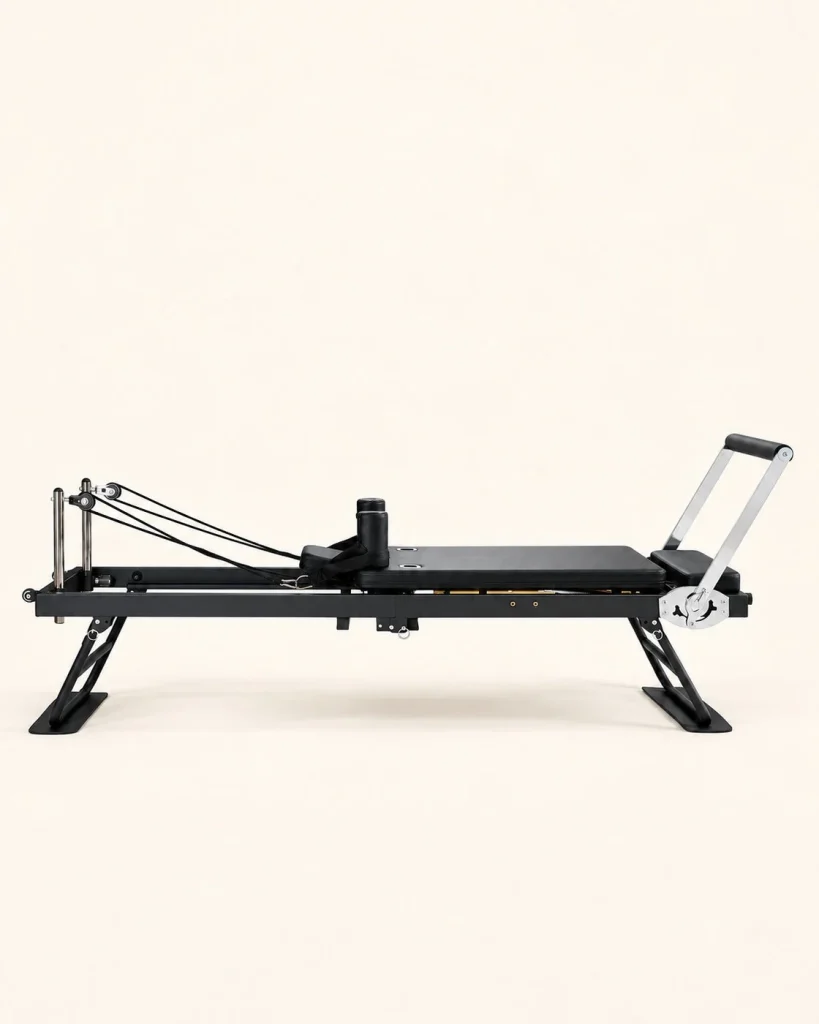 Kompaktní skládací reformer pro cvičení pilates doma